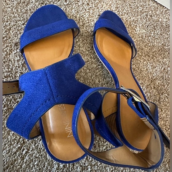 Nine West - Blue Heels With Elegant Suede Design (Size 8.5) - Picture 11 of 13